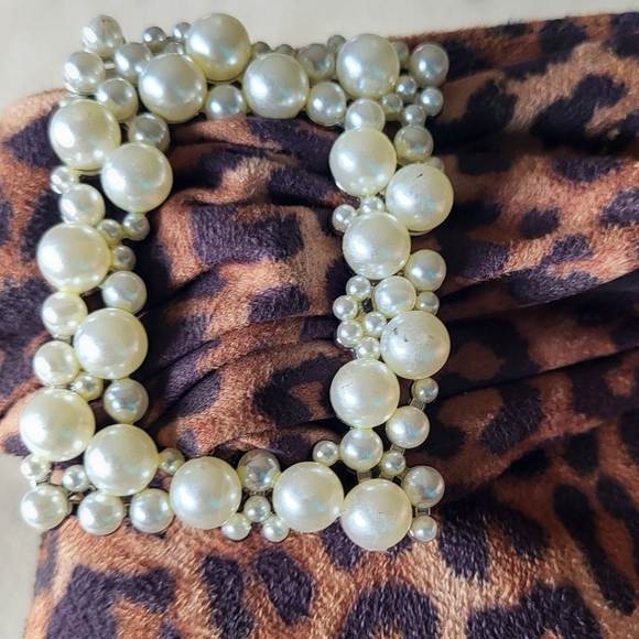 Betsey Johnson Idris Platform Embellished Leopard Print  Buckle Sash Bootie Sz 8 - Picture 5 of 9